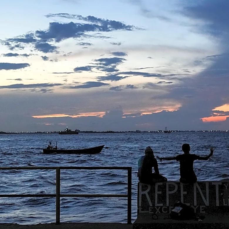 Vuelca ferry con 133 personas frente a Guyana; reportan decenas de desaparecidos