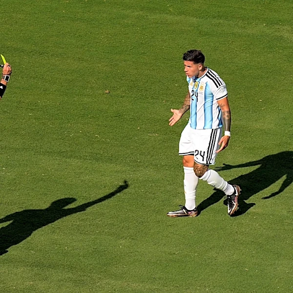 LO ÚLTIMO: Nueva amonestación para Argentina en final mundialista