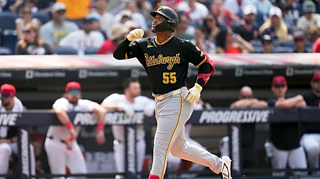 El jardinero dominicano Esmerlyn Valdez mantiene su gran inicio en las mayores con los Piratas