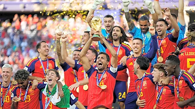 Aferrada a su identidad táctica y talento colectivo, España reina en el fútbol mundial