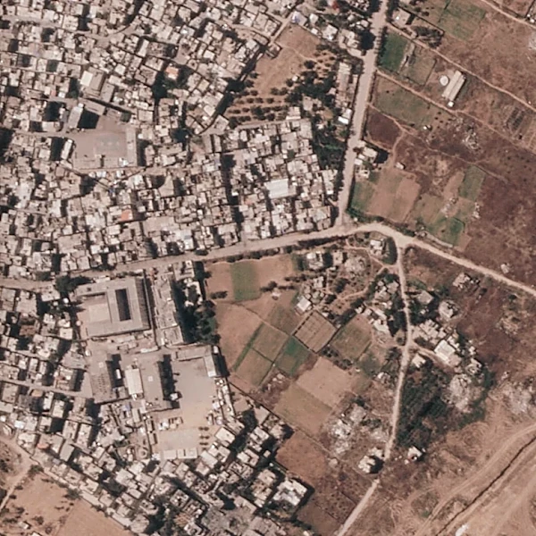 Israel construye una barrera de tierra de varios kilómetros dentro de Gaza y consolida su división