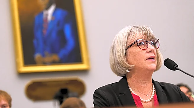 Directora de museo del Smithsonian rechaza críticas de Casa Blanca de que sus líderes son radicales