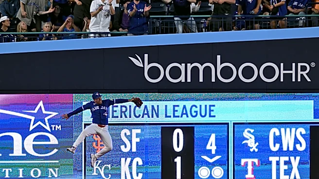 Nick Fortes y Yandy Díaz pegan jonrones de 3 carreras en paliza de Rays 12-2 a Azulejos
