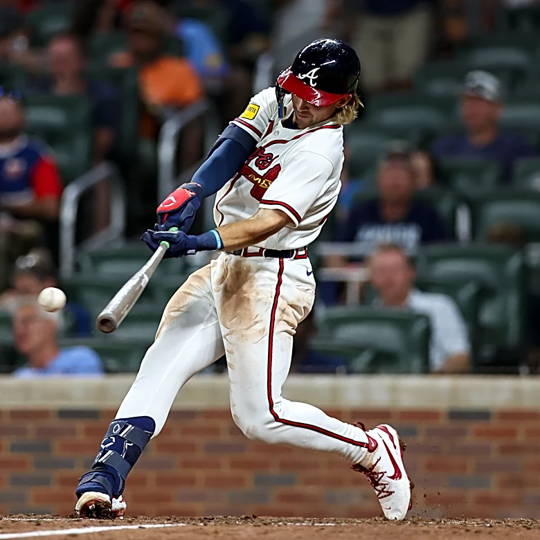 Jim Jarvis impulsa la remontada y los Bravos vencen 7-6 a los Padres