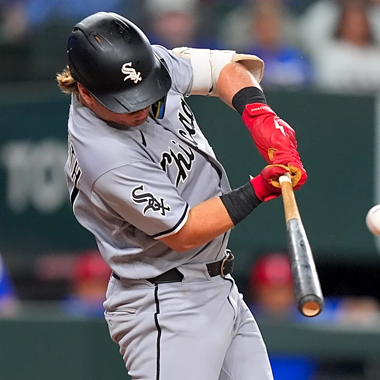 Meidroth y Benintendi conectan 2 sencillos impulsores cada uno y Medias Blancas vencen 4-2 a Rangers