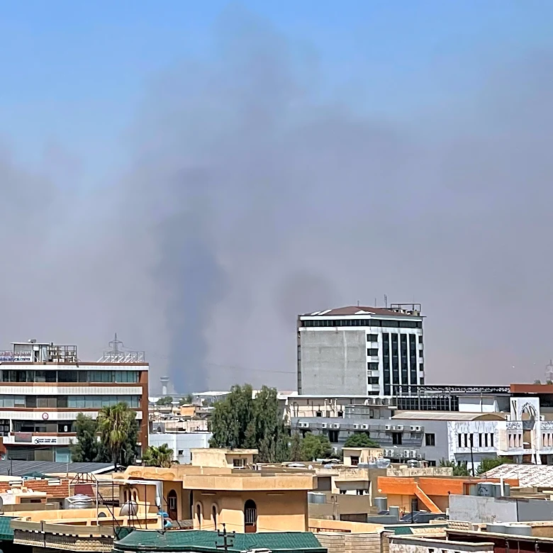 Irán ataca bases estadounidenses en el golfo Pérsico; EEUU bombardea sitios militares iraníes