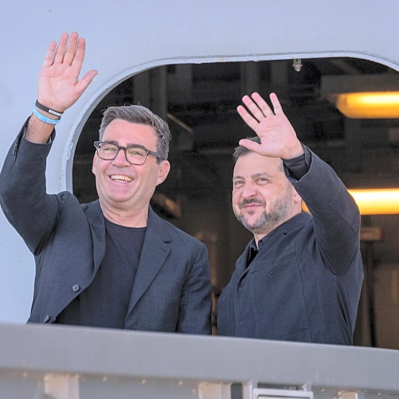 Zelenskyy y nuevo líder británico hablan sobre proyectos de drones y defensa antimisiles