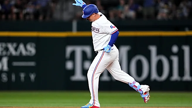 Joc Pederson pega los 2 primeros de 4 jonrones de Rangers en triunfo 7-3 ante Mariners