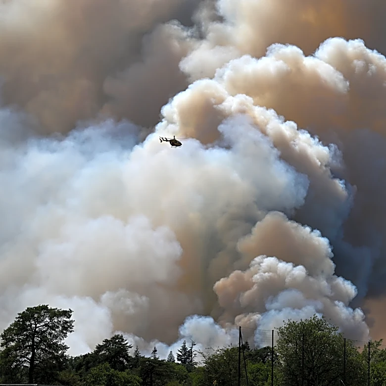 Incendio en Francia creó una monstruosa nube con rayos que provocaron más llamas