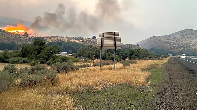 Incendio forestal obliga el cierre de un tramo de 110 km de autopista interestatal en Oregon