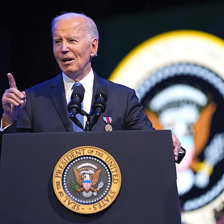 Entrevistas de Biden con escritor fantasma revelan que habló de información sensible