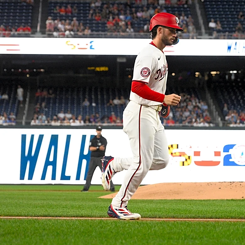 Nacionales reciben 6 boletos de Shane Bieber en 1ra entrada de 4 carreras y vencen 8-6 a Azulejos