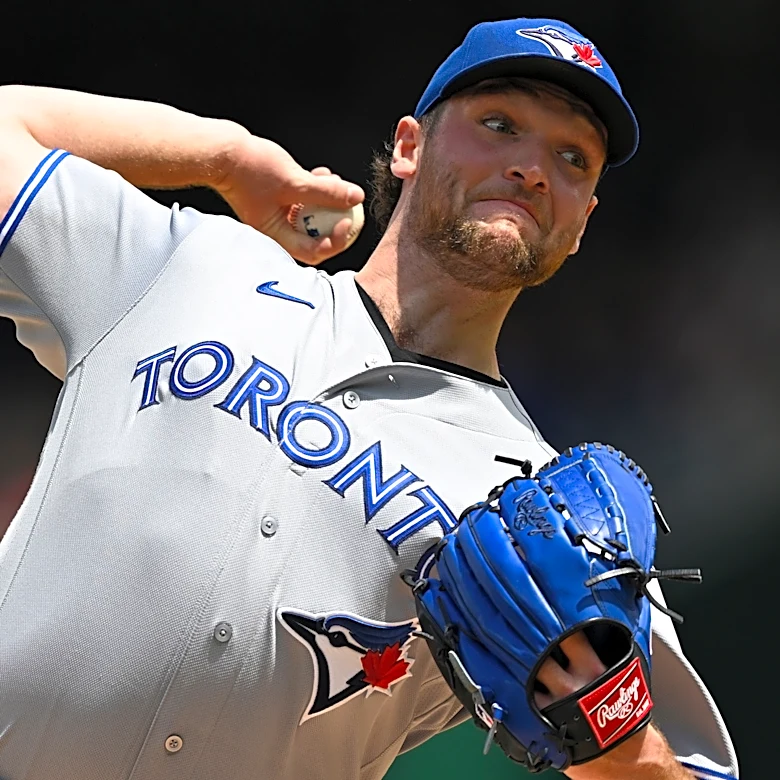 Yesavage lanza 6 2/3 entradas Y Okamoto pega 3 hits en triunfo 5-2 de Blue Jays ante Nacionales