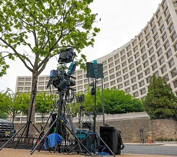 Washington Hilton afirma que actuó siguiendo protocolos del Servicio Secreto la noche del ataque