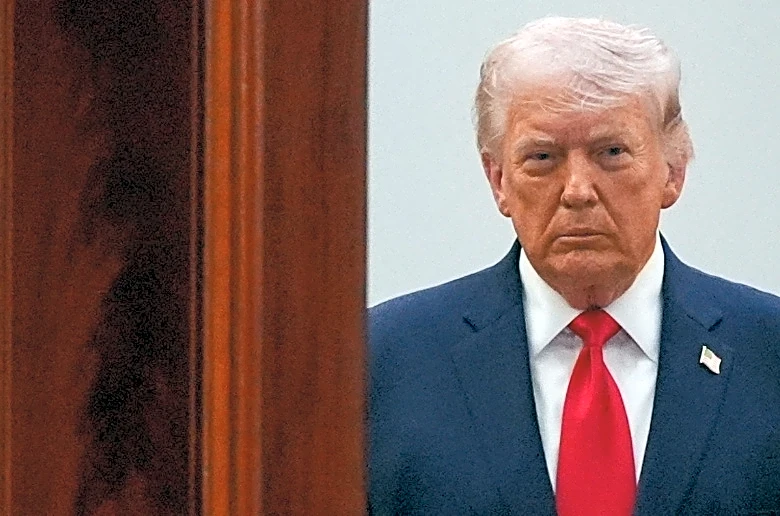 Trump afirma que Irán quiere que EEUU reabra el estrecho de Ormuz lo antes posible