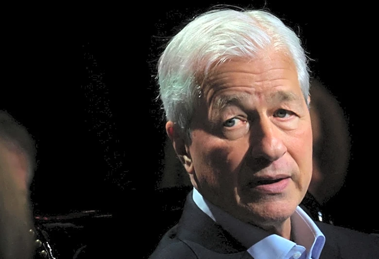 CEO de JPMorgan dice que no le preocupa la inflación, aunque persiste riesgo de precios más altos