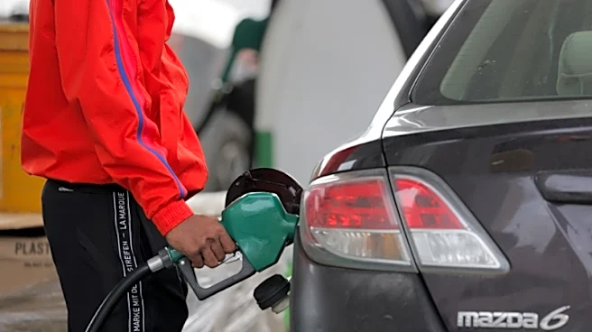 Precio de gasolina en EEUU ronda pico de cuatro años por guerra en Irán y disrupciones en refinerías