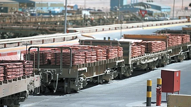 Cobre sube por primera vez en cinco días por compras chinas y temor a interrupciones