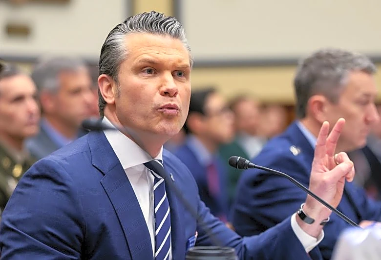 Hegseth, del Pentágono, defiende la guerra contra Irán y afirma que no es un atolladero