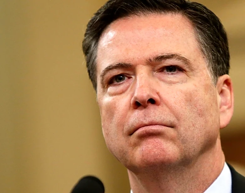 Exdirector del FBI Comey se entregaría a las autoridades de EEUU tras su imputación: fuente