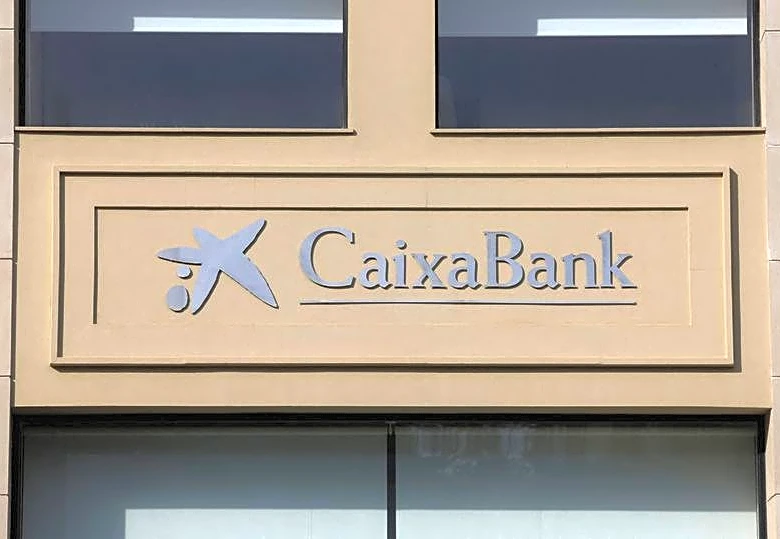 Caixabank eleva un 7% interanual el beneficio en el primer trimestre