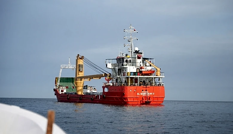 Bloqueo naval de EEUU frena exportaciones de crudo Irán, obliga a almacenar en buques cisterna
