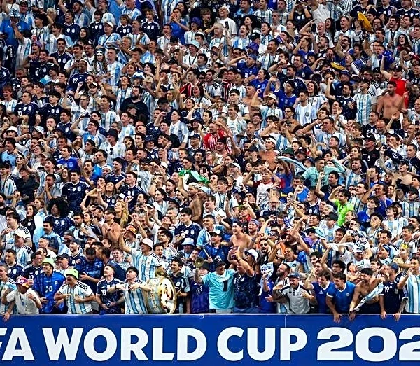 La FIFA gana la batalla por los bolsillos de los hinchas en el Mundial más caro