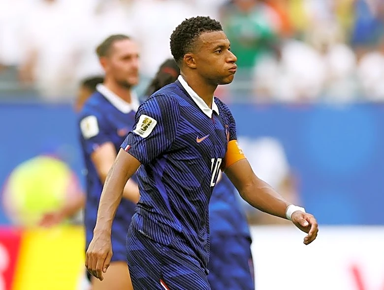 Inglaterra sufre para vencer a Francia y se queda con el tercer lugar del Mundial