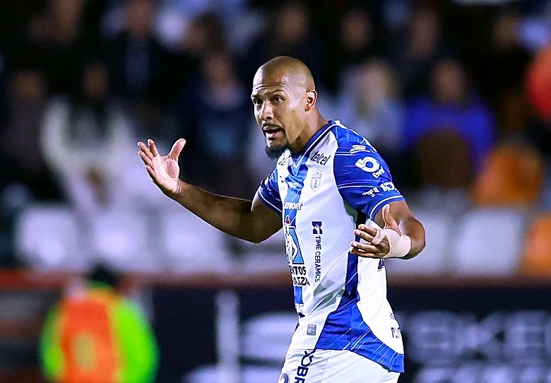 Pachuca golea como visitante a Pumas con doblete de venezolano Rondón en torneo mexicano