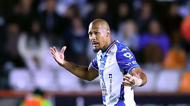Pachuca golea como visitante a Pumas con doblete de venezolano Rondón en torneo mexicano