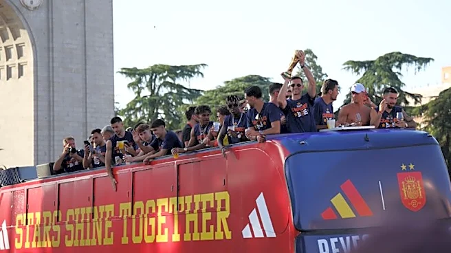 Una multitud celebra a selección de España como "Reyes del Mundo" en Madrid