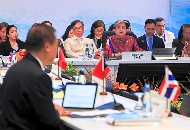 Las tensiones marítimas con China y la guerra EEUU-Irán marcan la reunión de la ASEAN en Manila