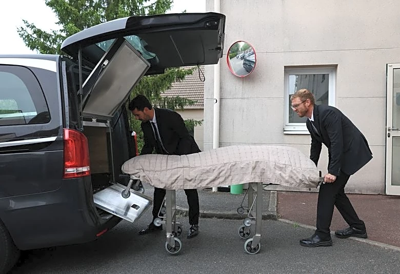 Las funerarias francesas se enfrentan a un exceso de fallecimientos durante la ola de calor