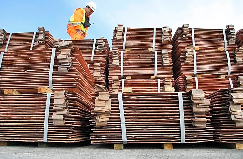 Cobre toca máximo en más de un mes por escasez en China y esperanzas de paz con Irán