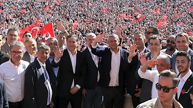 El líder de la oposición turca formará un nuevo partido para desafiar a Erdogan