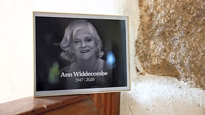 Exministra británica Widdecombe fue asesinada con 21 golpes de martillo: fiscales