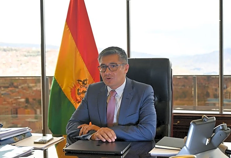 Bolivia está a punto de cerrar acuerdo con FMI por entre 2.500 y 2.800 million $: Ministro