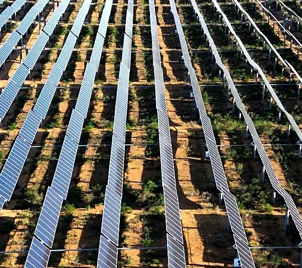 China aumentará la generación eólica y solar en más del 50% en cinco años