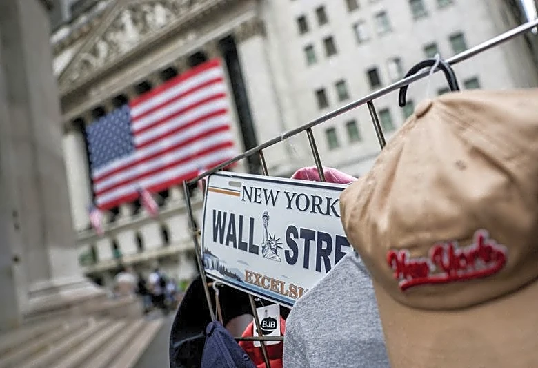 Wall Street cae tras resultados de grandes tecnológicas que reavivan preocupación sobre gasto en IA