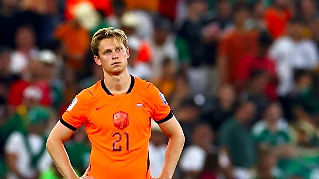 De Jong, del Barcelona, estará varias semanas de baja por una grave lesión de rodilla