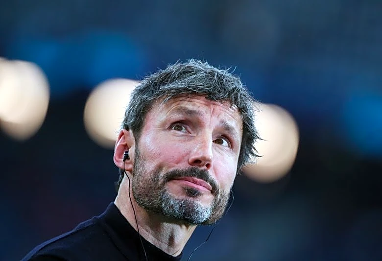 Bélgica nombra a Van Bommel nuevo seleccionador
