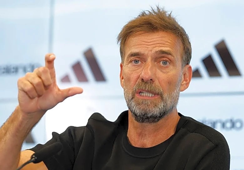 Klopp advierte a la prensa sobre la privacidad de su familia al asumir como DT de Alemania