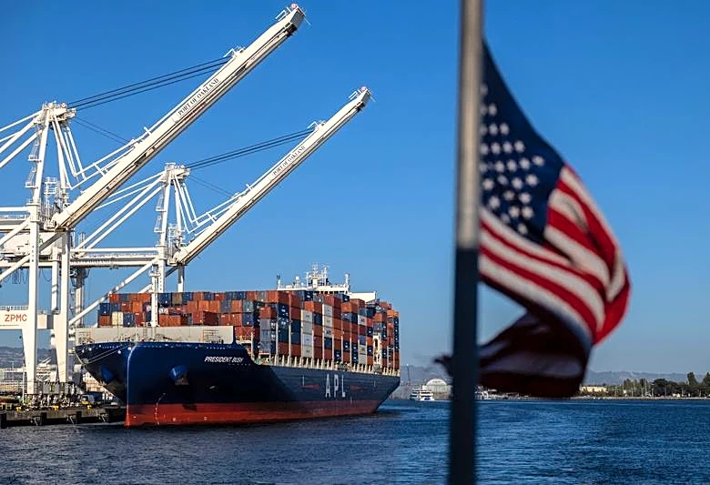 Pequeñas empresas EEUU presentan demanda contra los nuevos aranceles de Trump por "trabajo forzoso"