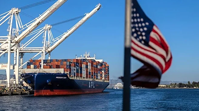 Pequeñas empresas EEUU presentan demanda contra los nuevos aranceles de Trump por "trabajo forzoso"