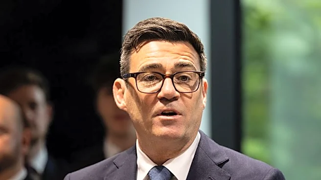 Burnham, primer ministro británico, recibe a Zelenski como su primer invitado internacional