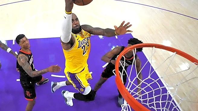 LeBron James llevará la camiseta 23 en los 76ers