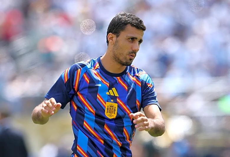 Rodri, del Manchester City, se somete a una operación en la espalda