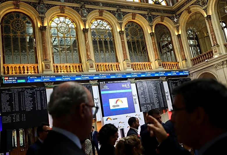 IBEX 35 recorta posiciones con el mercado pendiente de las tecnológicas y la Fed
