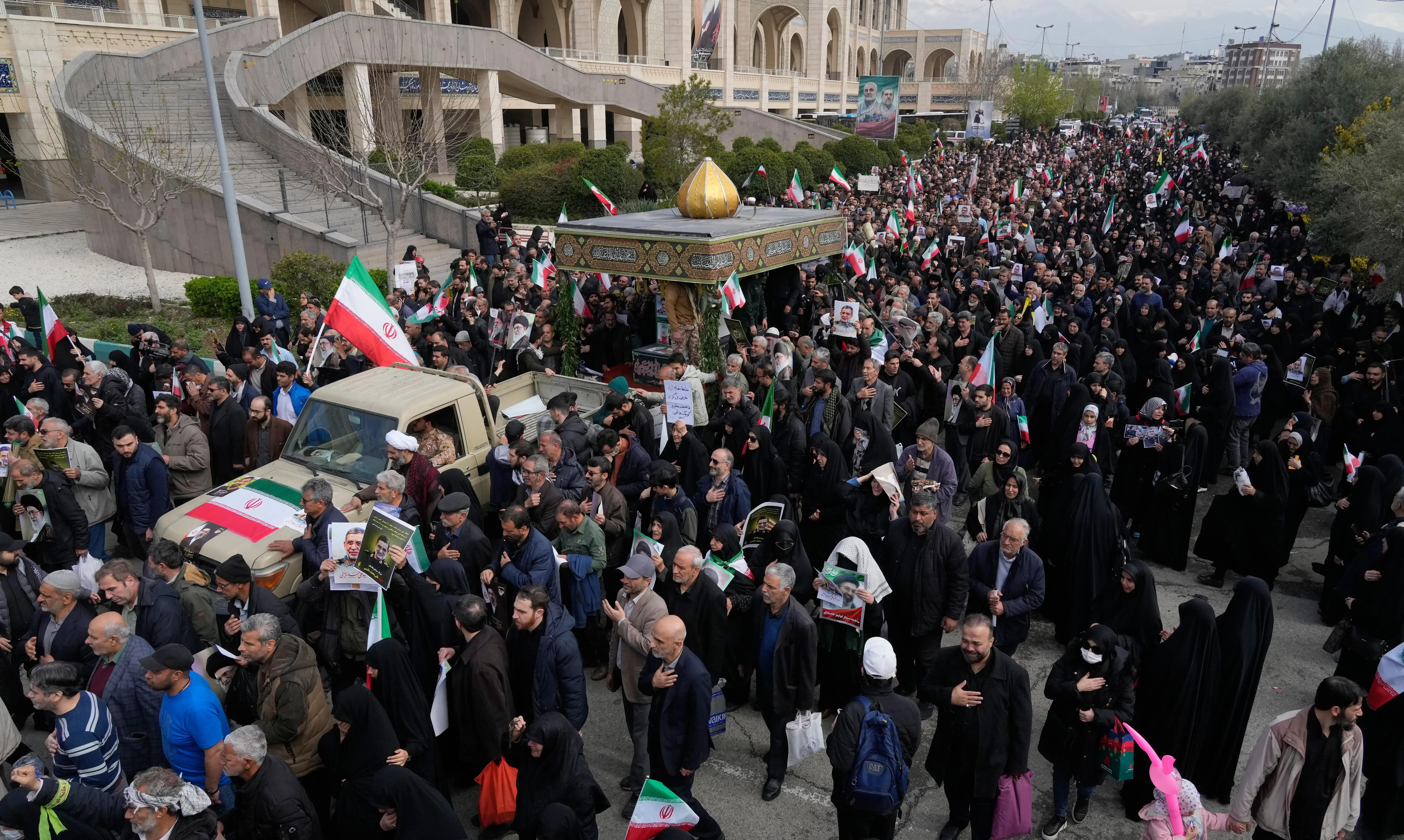 Iran threatens to start hitting Gulf power plants and mine waters as Israel launches new attacks