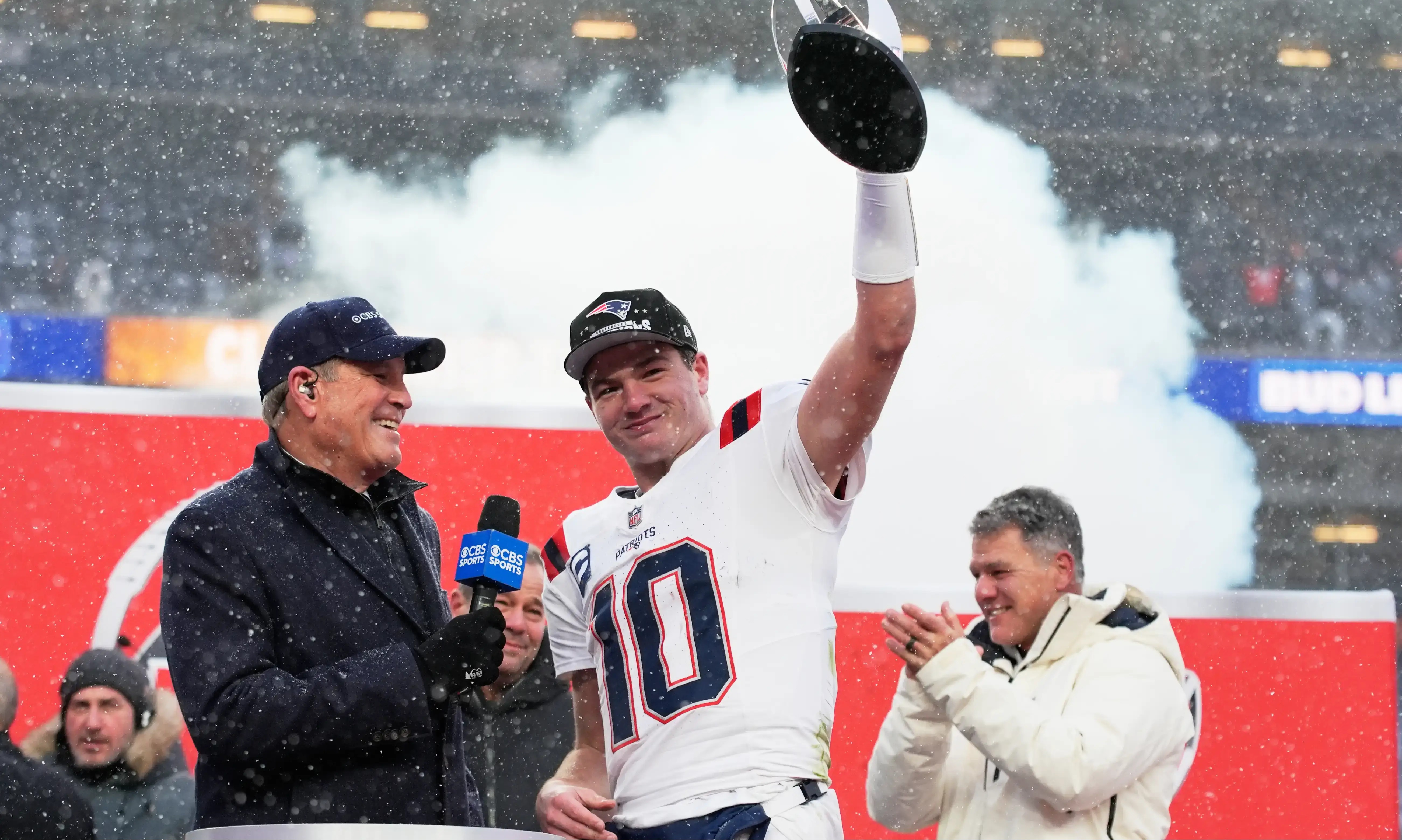 Drake Maye says he didn't injure his shoulder during AFC title game but will benefit from extra rest